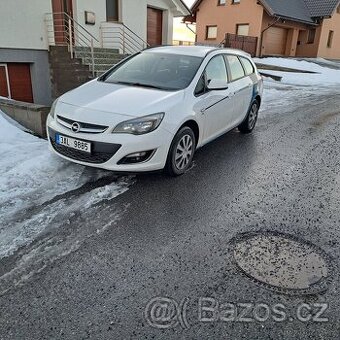 Opel astra sports tourer