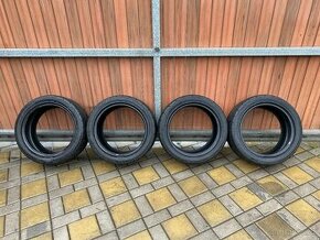 YOKOHAMA ADVAN NEOVA 235/45 R17