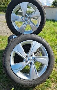 Zánovní zimní sada Opel Grandland X 18" 5x108 pneu 225/55/18