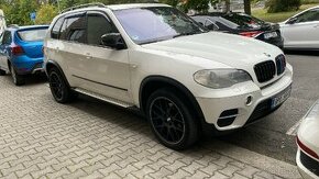 BMW X5 E70 XDRIVE 3,0 180kW r.v.2012 Automat Navigace