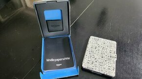 Prodám čtečku knih Kindle Voyage podsvícená