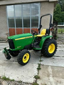 Malotraktor JOHN DEERE 3036E