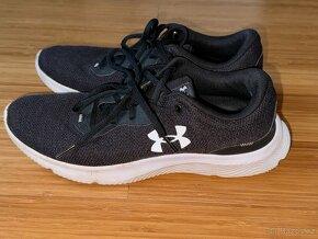 Tenisky Under Armour vel. 42,5