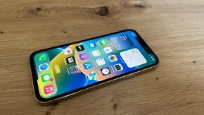 Apple iPhone 12 Pro 256GB, příslušenství, 7400Kč