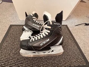 BRUSLE CCM TACKS 9040 vel. 39/5D