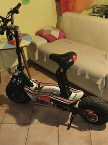 Nitro Scooters Monster 1800w