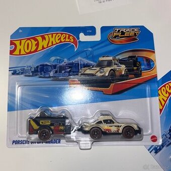 Hot Wheels Porsche 911 Off-Roader Track Fleet