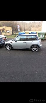 Mini Cooper 1.6 benzín 85 kW