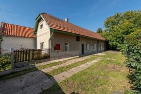 RD v obci Sudovo Hlavno, 20 min. autem Praha, 891 m² pozemek