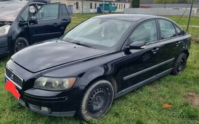 Rozprodám volvo s40 2005 2.0 tdci 100kw