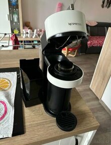 Kapslový kávovar nespresso Vertuo next white - 1