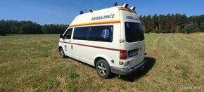 Vw T5 long 2.5 tdi sanitní