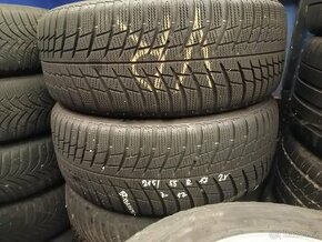 Zimní pneumatiky 215/55 R17 dot 17 2ks 50%