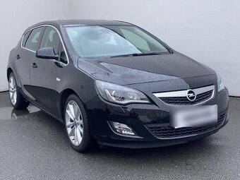 Opel Astra 1.4T ,  103 kW benzín, 2011