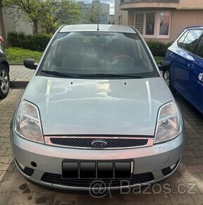 Pronajem Ford Fiesta 4l /100 km