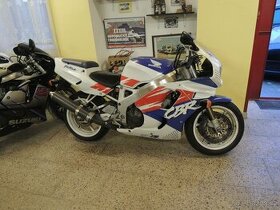 honda cbr900rr