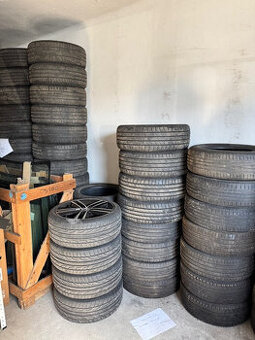 Prodám Pneu Kumho Ecsta 205/60 R16 8Ks 5-6 mm