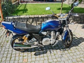 Yamaha XJR 1300