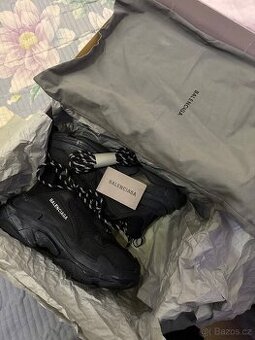 Balenciaga trainer triple s - 1