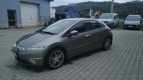 Honda civic 1.8 i-VTEC Sport 103 Kw.