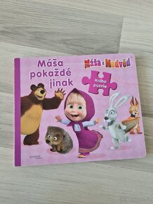 Detska puzzle knizka Masa a medved