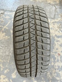 2X zánovní zimní pneu, 205/60 R16, cca 8mm sumitomo