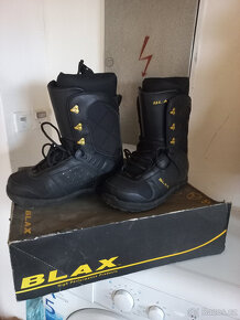 Prodám boty na snowboard BLAX, velikost 44-45.