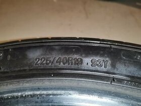 Prodám letní pneu GoodYear 225/40R19 93Y - 1