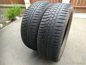 Prodám 2 pěkné zimní gumy Hankook Cept 205/55 R17 DOT 2722 - 1