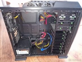 PC skříň a zdroj Cougar VTE600