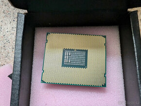 2x Xeon E5-2620 v4