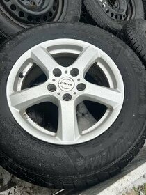 Zimní sada Kia sportage 215/70r16”