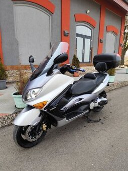 YAMAHA T-MAX 500, 2008, LAĎÁK, DOPLŇKY - PĚKNÝ STAV