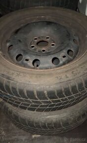 Zimní pneu s disky Škoda - Barum 185/60 r15 t xl