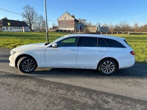 Mercedes Benz E 220D 4 Matic, dálniční auto, 100% Kilometry