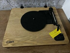 Bluetooth GRAMOFON - ION Air LP Wood