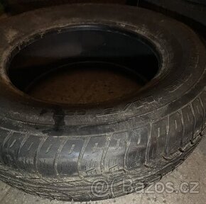 Pneu 225/70 R16 Bridgestone