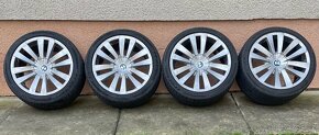 BMW F01/F10/F11 Styling 253 245/40R20 275/35R20 5x120; VW T5