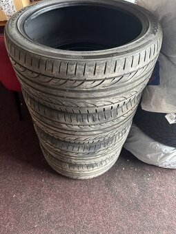 Letní pneu Hankook 235/40r18