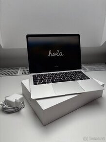 Apple MacBook Air 2019 13” Retina displej