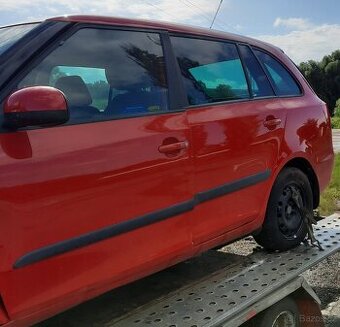 nd ze škoda fabia 2, 1.2.TSI 63kW, červená,zelená,stříbrná