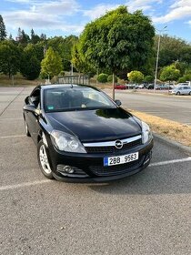 Opel Astra H TwinTop - 1
