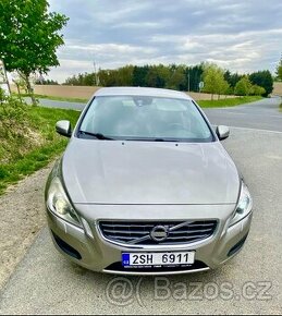 Volvo V60 2011 5ti válec