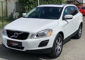 Volvo XC60 2.4 D5 4x4 KŮŽE PANORAMA DPH automat 158 kw