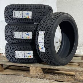 NOVÉ Zimní pneu 225/45 R17 94V Sebring