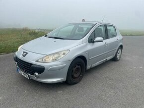 Peugeot 307 1,4 benzin + zimni kola - 1