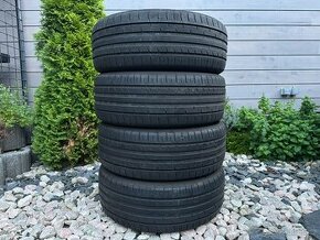 215/50 R18