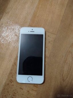 iPhone SE, 32 GB, baterie 86%