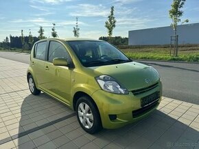 Daihatsu Sirion 1.0 Nová STK 71 koni r.v. 2008