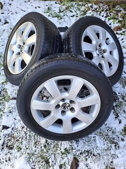 Alu kola 5x100 originál VW Golf 205/55 R16